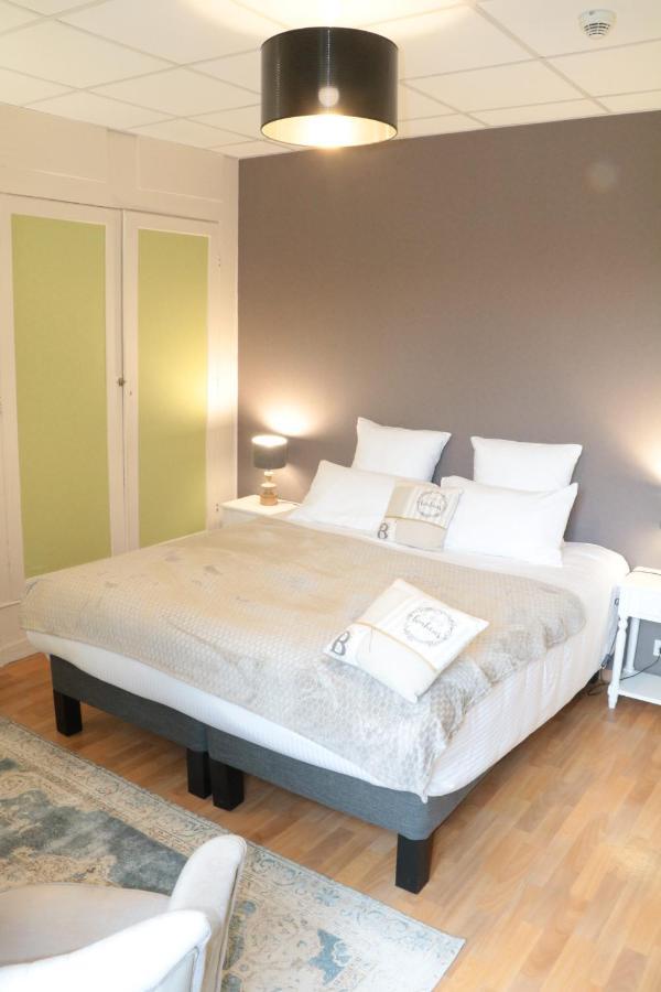 Logis Hotel Restaurant La Brasserie Treignac Экстерьер фото