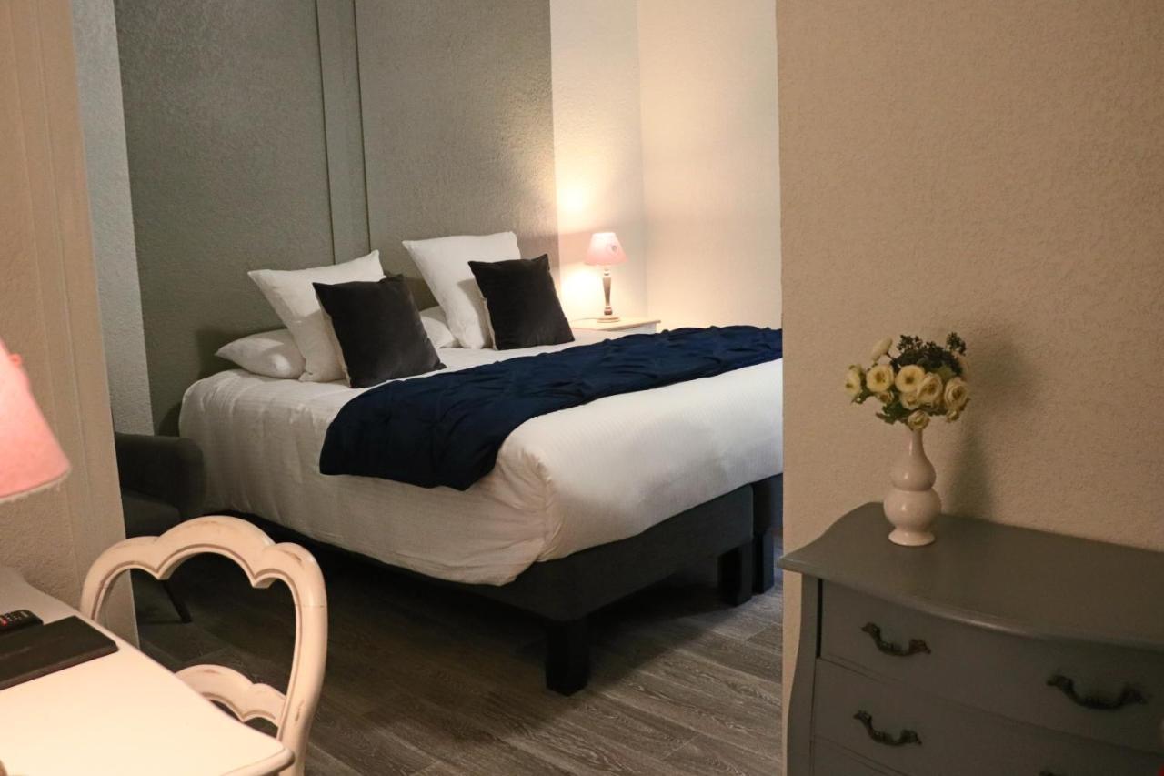 Logis Hotel Restaurant La Brasserie Treignac Экстерьер фото