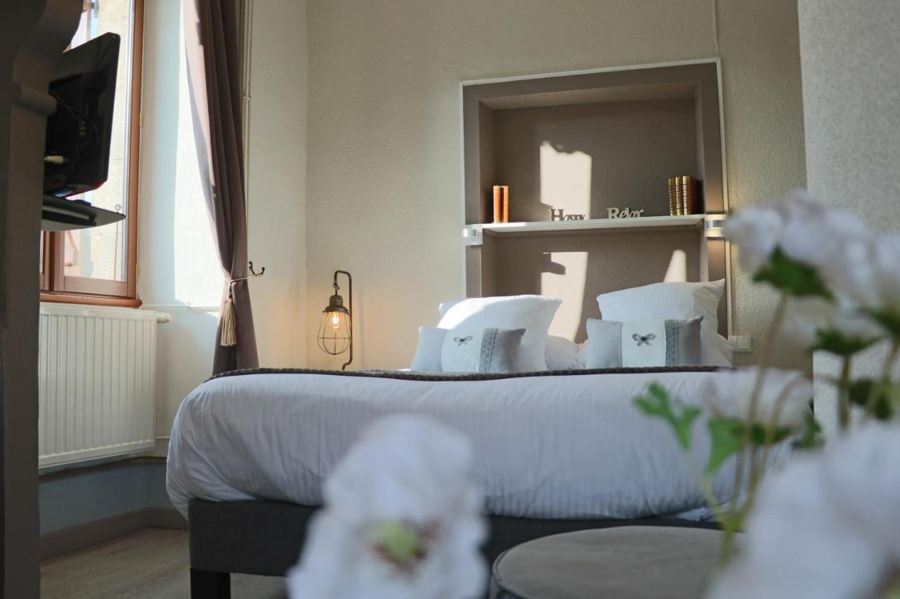 Logis Hotel Restaurant La Brasserie Treignac Экстерьер фото