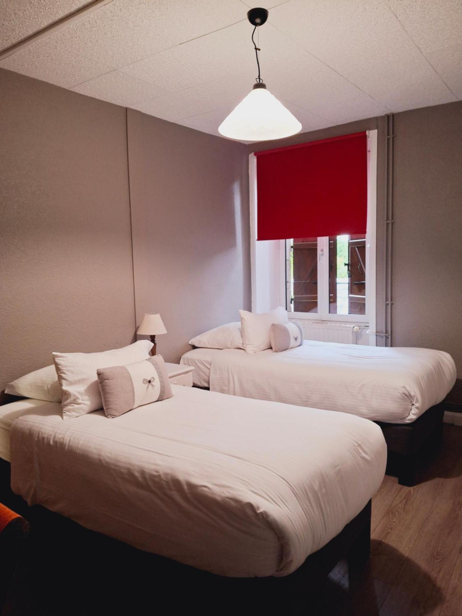 Logis Hotel Restaurant La Brasserie Treignac Экстерьер фото