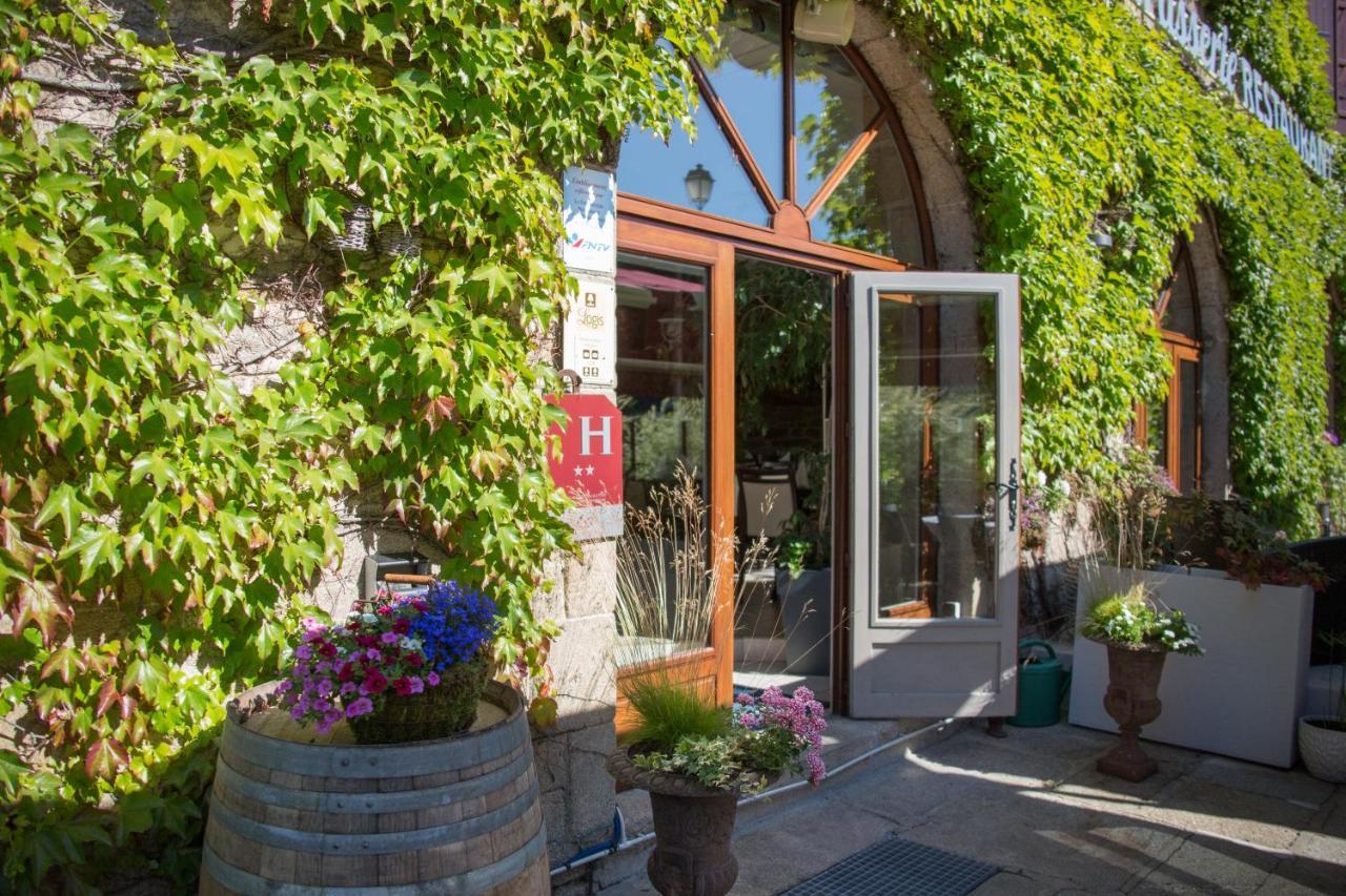Logis Hotel Restaurant La Brasserie Treignac Экстерьер фото